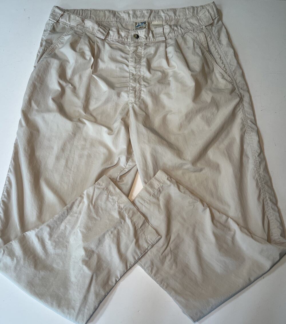 TravelSmith Cargo Pants Nylon Pleated Khakis Hiking Made in USA Mens Lg 38X30